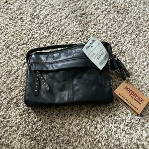 Black sopresa crossbody bag